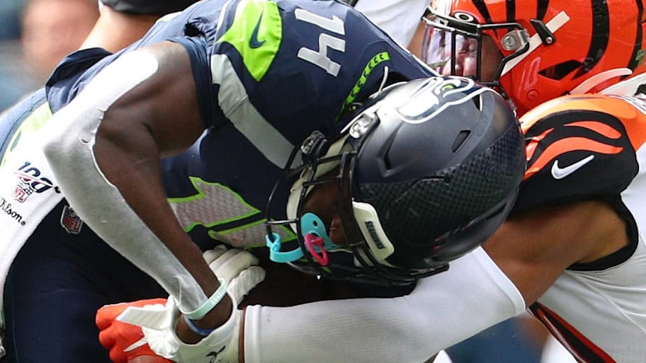 D.K. Metcalf's Mouth Guard Is A Pacifier