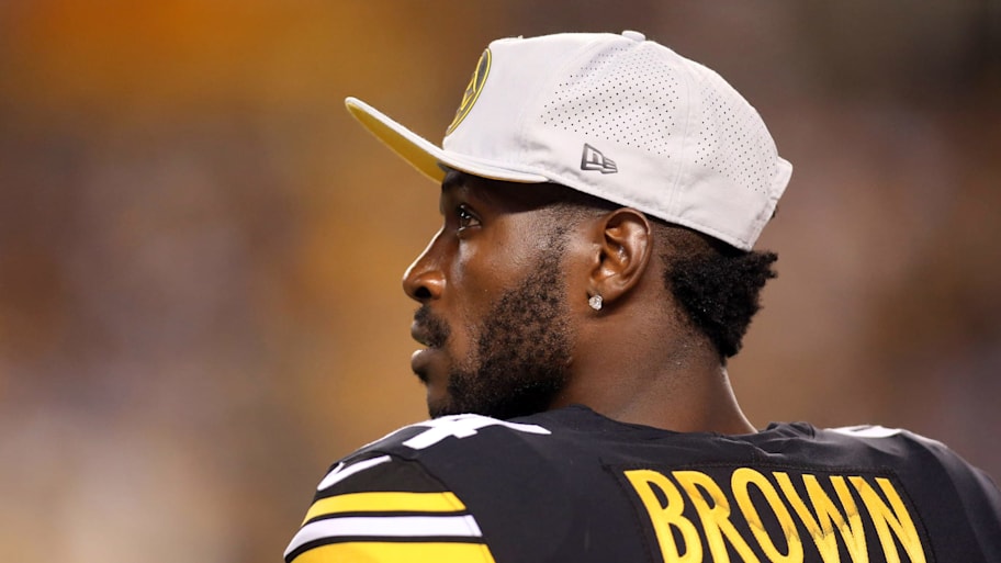 Antonio Brown is Up to His Old Tricks Again in Oakland