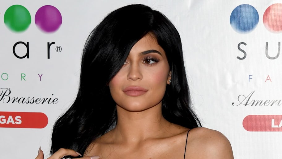 Kylie Jenner Spotted Wearing Diamond Ring Again Following Reported