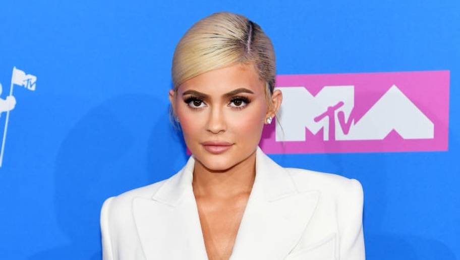 Kylie Jenner Finally Removes Jordyn Woods Photo From Her Twitter