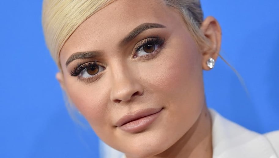 Kylie Jenners Biggest Photoshop Fails On Instagram Floor8