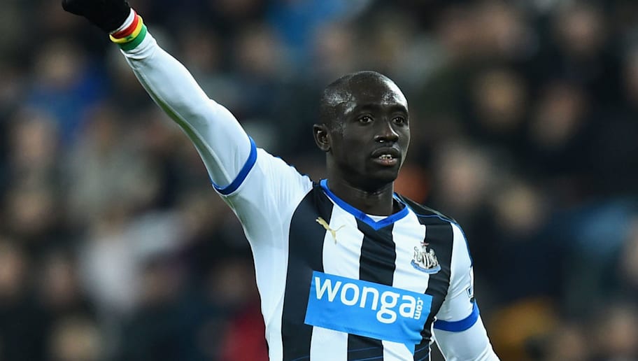 GettyImages NEWCASTLE UPON TYNE, ENGLAND - DECEMBER 06: Newcastle player Papiss Cisse reacts during the Barclays Premier League match between Newcastle United and Liverpool at St James' Park on December 6, 2015 in Newcastle, England. (Photo by Stu Forster/Getty Images)