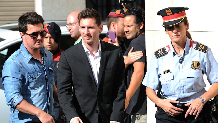 Lionel Messi Admitted To Not Reading Any Of His Contracts When In Court 90min