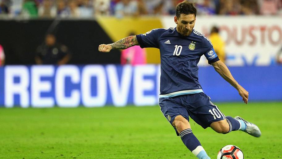 Lionel Messi Gives Himself The Aaron Ramsey Look With Striking Blonde Haircut 90min