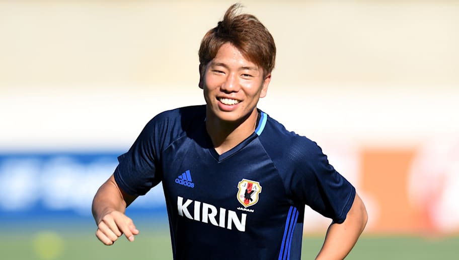 New Signing Takuma Asano Admits He Initially Wasn T Sure About Arsenal Move 90min
