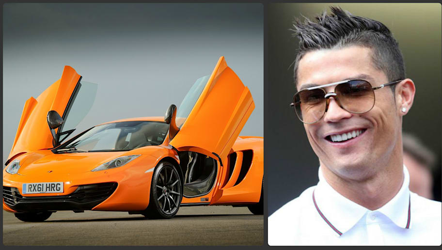 Photo Cristiano Ronaldo Rolls Up To Training In One Of His