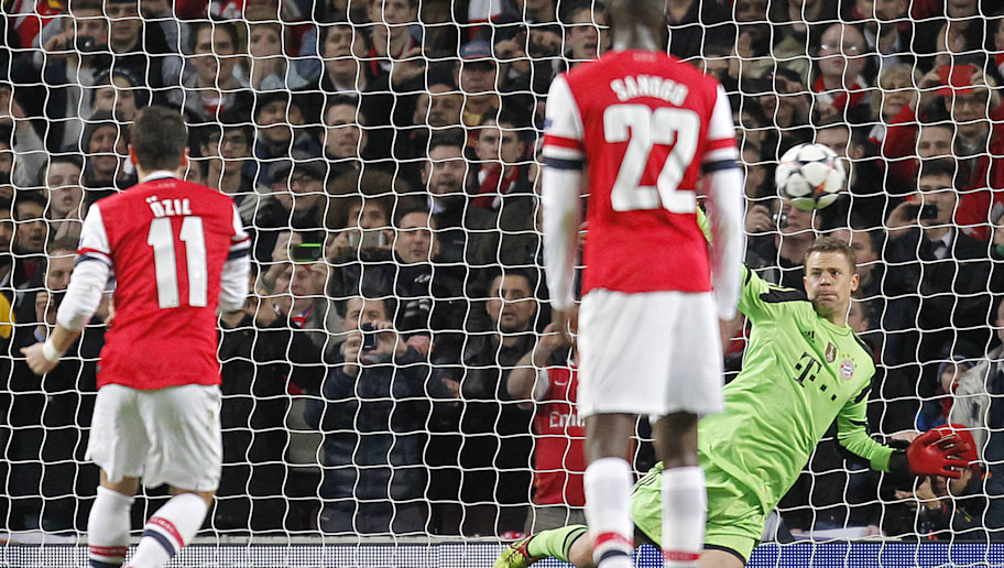 Mesut Ozil Destroys Manuel Neuer On Twitter After Arsenal Draw
