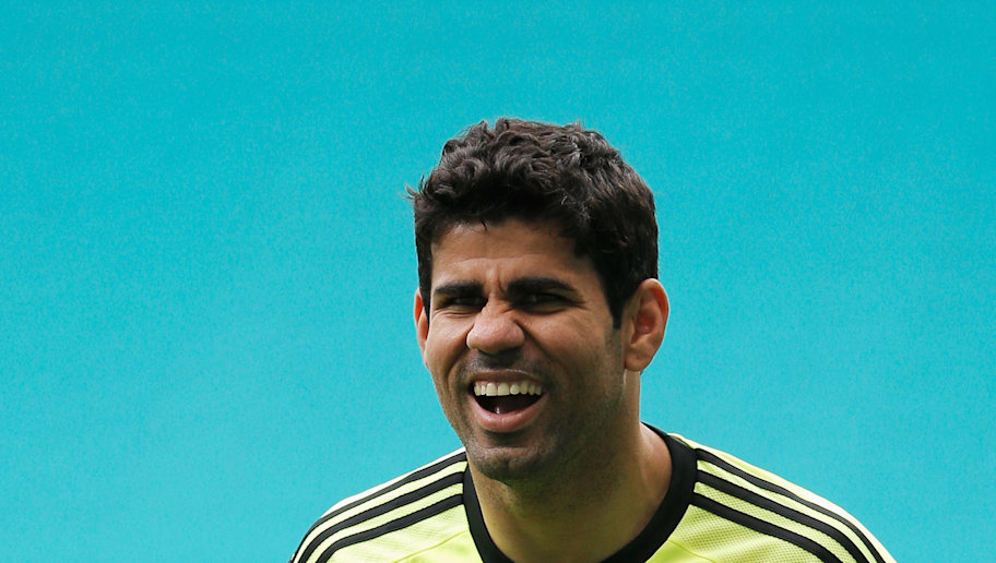 Video Chelsea Prankster Diego Costa Makes Team Flight Very Interesting After Sunderland Win 90min