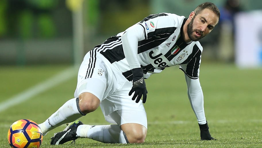 Diego Maradona Claims Gonzalo Higuain Only Scores In Comparison To Lionel Messi And Paulo Dybala 90min