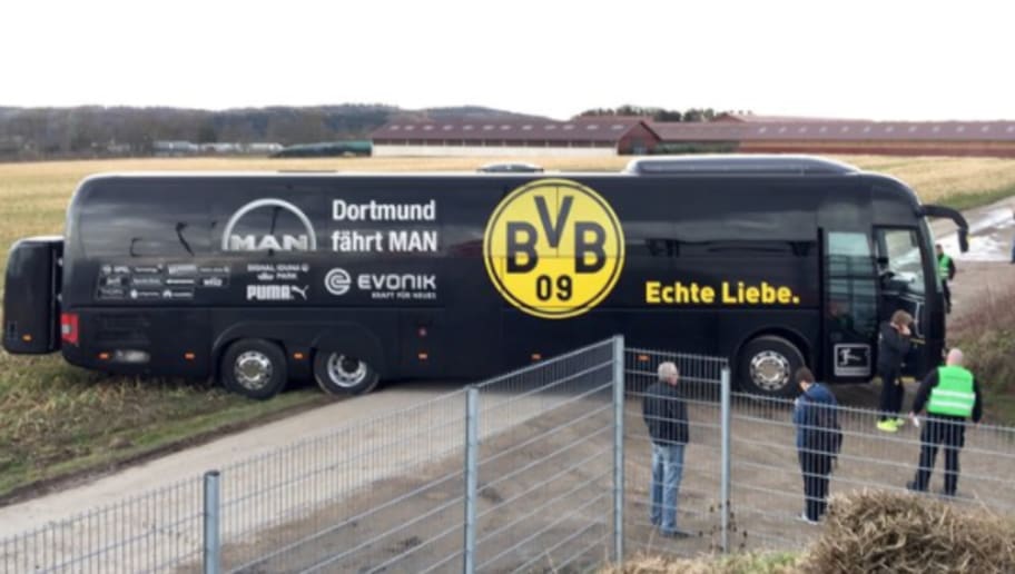 Parking The Bus Dortmund Team Coach Gets Stuck In A Field On Way To German Cup Quarter Final 90min