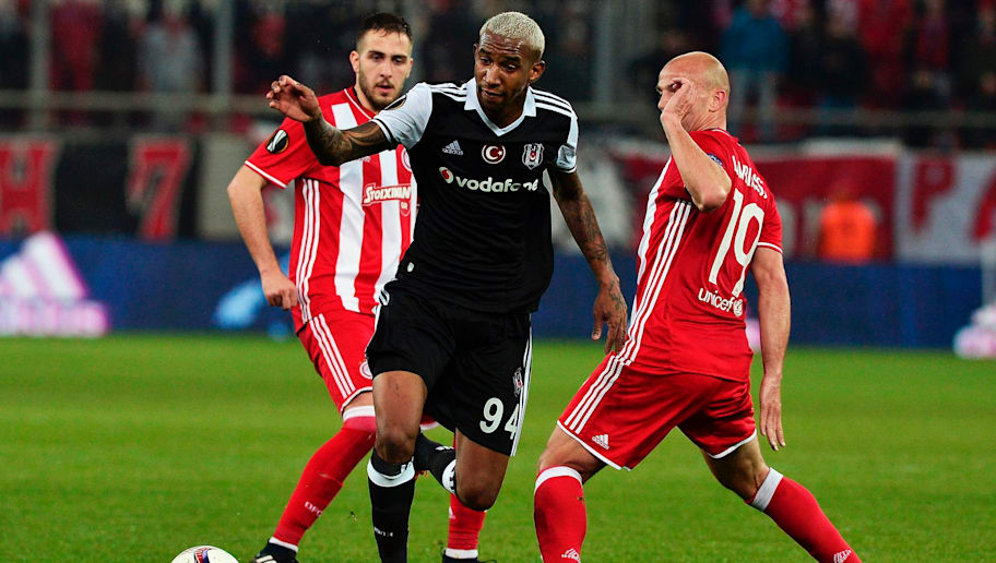 Man Utd Plotting £21m Move for On-Loan Benfica Star But ...