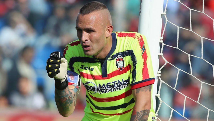 The 6 Goalkeepers With the Most Saves in Europe's Top 5 Leagues This Season | 90min