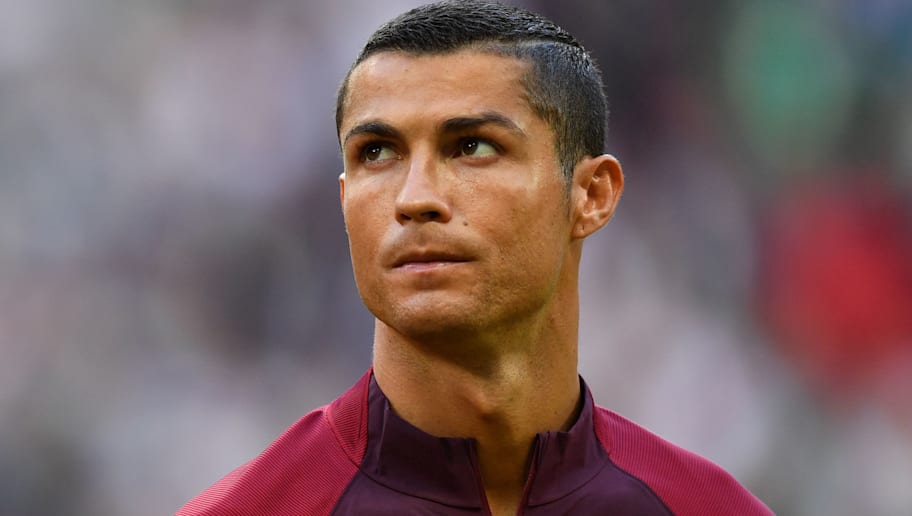 Cristiano Ronaldo Eski Kulubu Manchester United A Sicak Bakiyor 90min