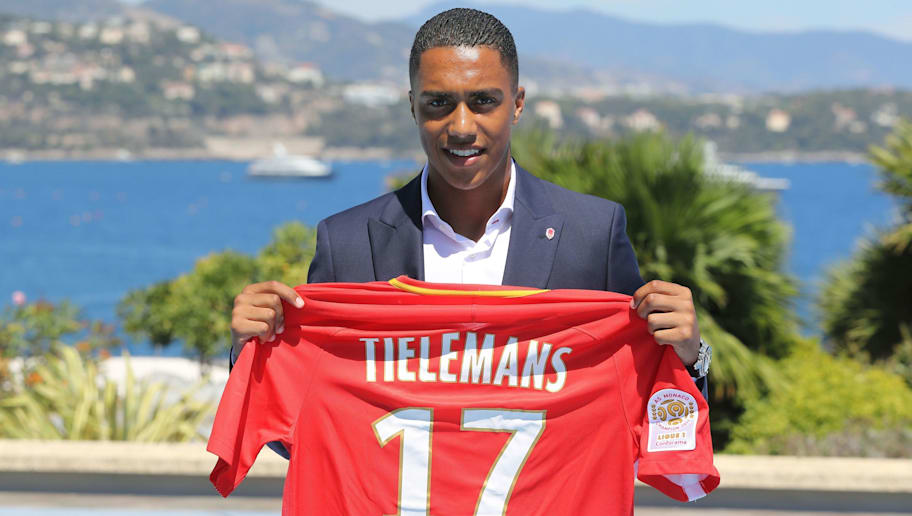 7 Biggest Bargains Of The Transfer Window That Have Gone Under The