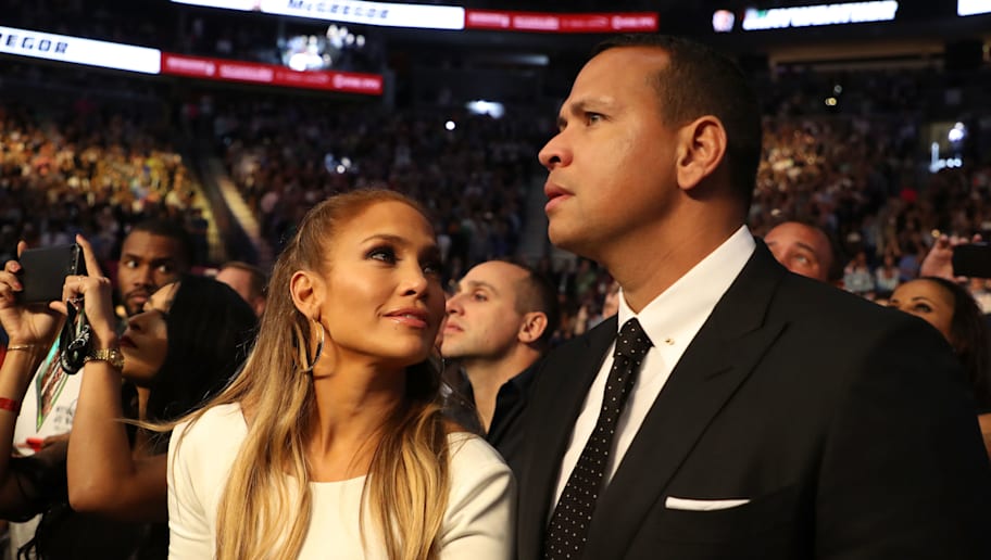 A Rod Sent A Cringeworthy Text To J Lo From The Bathroom On Their