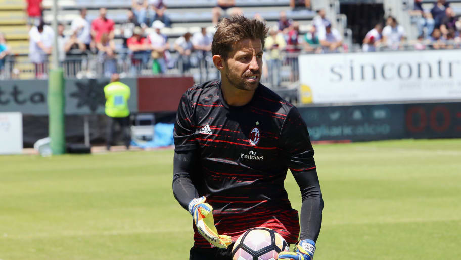 Enrico Locci/GettyImages The oldest active goalkeepers apart from Gianluigi Buffon | Footy Area