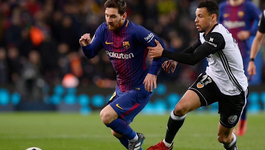 Twitter Destroys Francis Coquelin After Lionel Messi Nutmegged Him Last Night Ht Media