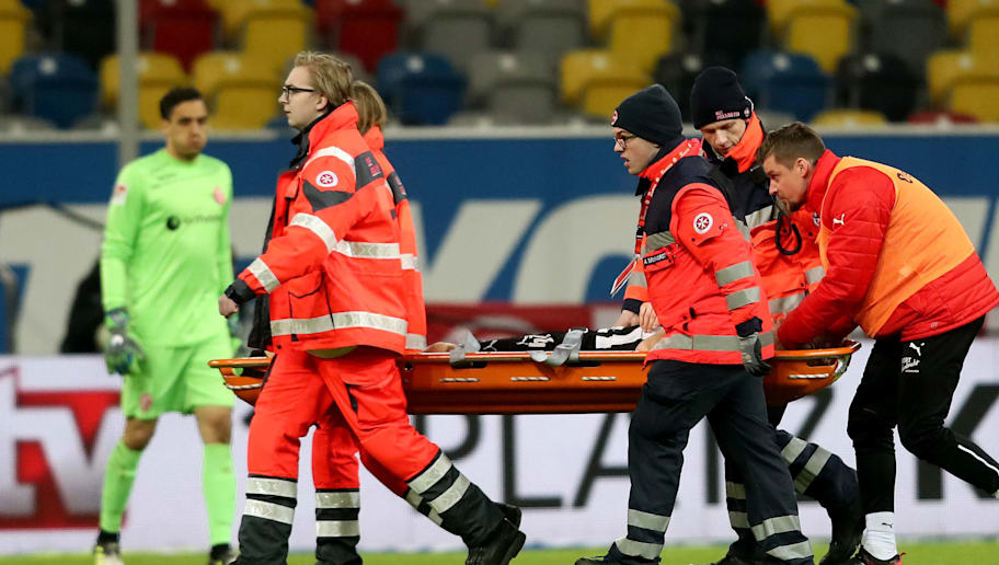 Horror-Verletzung: Sandhausen-Profi Philipp Klingmann ...