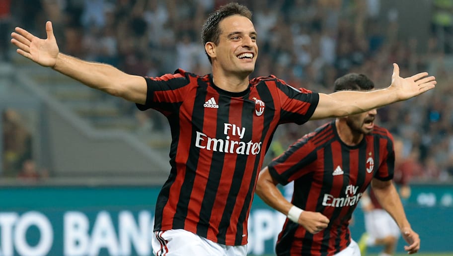 Giacomo Bonaventura Believes Ac Milan Can Haul Back Bitter Rivals Inter In Serie A 90min