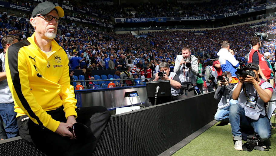 Peter Stoger Rues 'Individual Errors' in Defeat at Schalke ...
