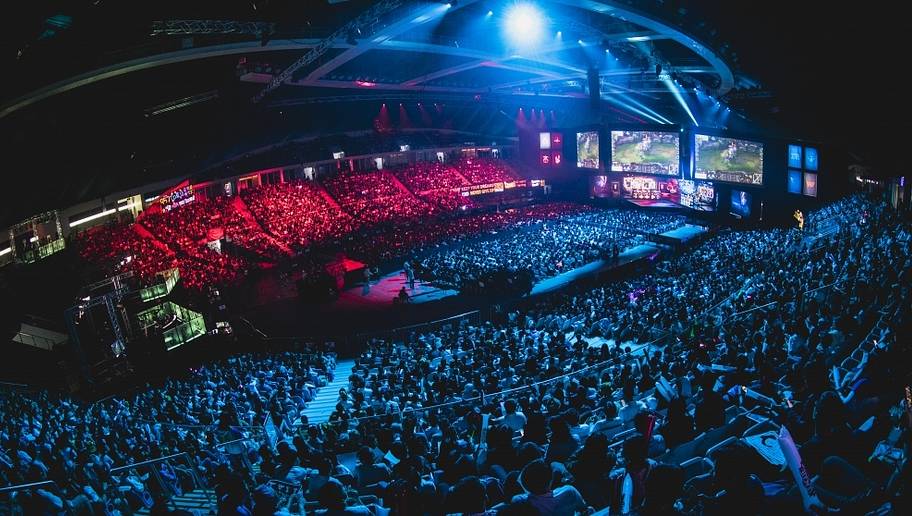 Invictus Gaming Defeats G2 Esports And Advances To League Of
