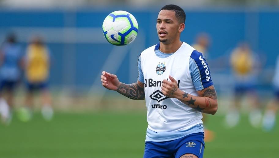 Algoz, Luciano reencontra Flamengo e estreia pelo Grêmio de olho na Libertadores