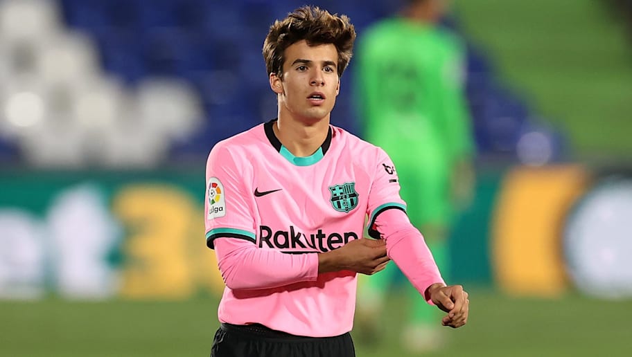 Leeds United Offered Chance To Sign Barcelona S Riqui Puig On Loan Ruiksports Com Might as well dress up as a ghost today since clearly ronald sr. riqui puig on loan