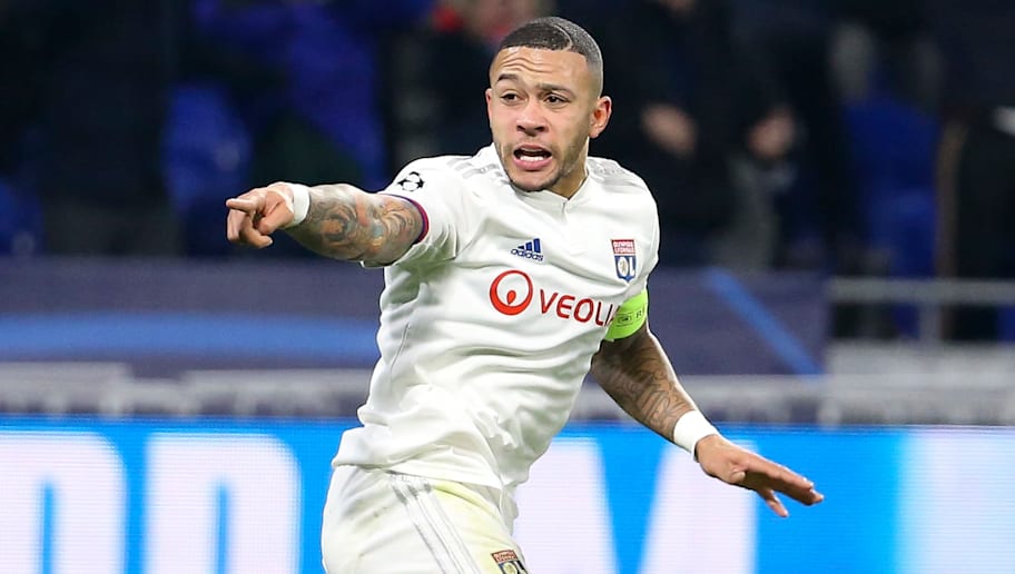 Psg Enquire About Lyon Captain Ex Man Utd Flop Memphis Depay