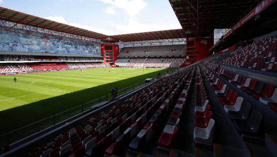 Los Estadios Latinoamericanos Construidos Con Estilo Ingles 90min