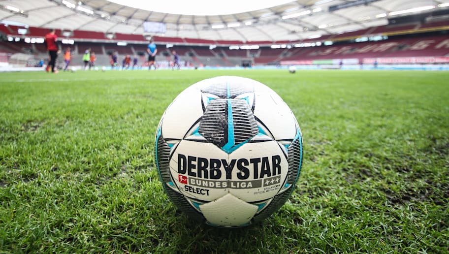 Neuer Bundesliga Spielball Derbystar Prasentiert Offiziellen Ball Fur Saison 20 21 90min