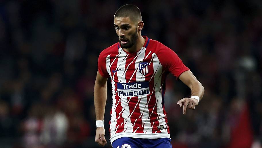 MADRID, SPAIN - NOVEMBER 18: Yannick Carrasco of Atletico de Madrid controls the ball during the La Liga match between Club Atletico Madrid and Real Madrid CF at Estadio Wanda Metropolitano on November 18, 2017 in Madrid, Spain. (Photo by Gonzalo Arroyo Moreno/Getty Images)