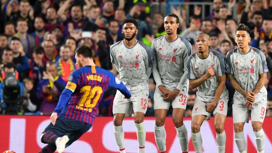 Gol de messi de tiro libre al liverpool