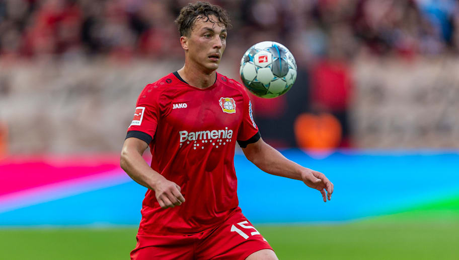 Bayer Leverkusen, Julian Baumgartlinger İle Nikah Tazeledi ...