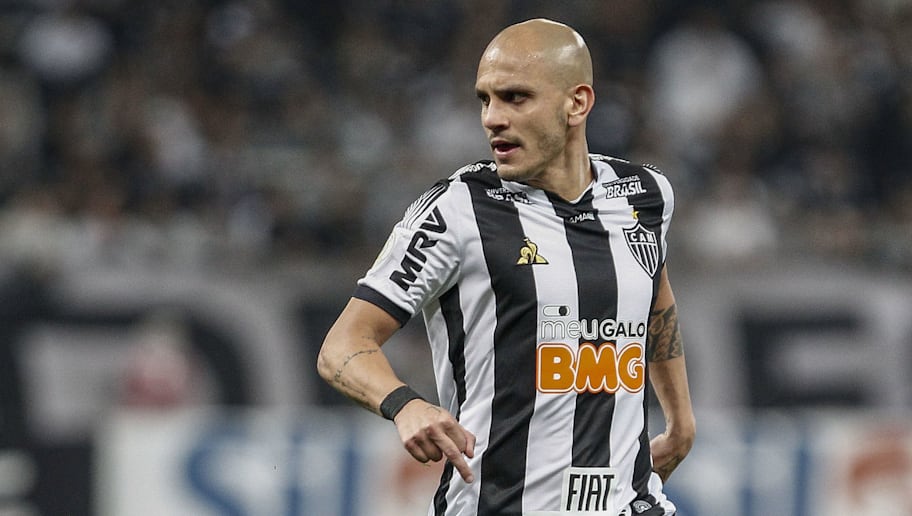 De volta ao Timão? Atlético-MG rescinde com Fábio Santos e lateral deve ser anunciado em breve