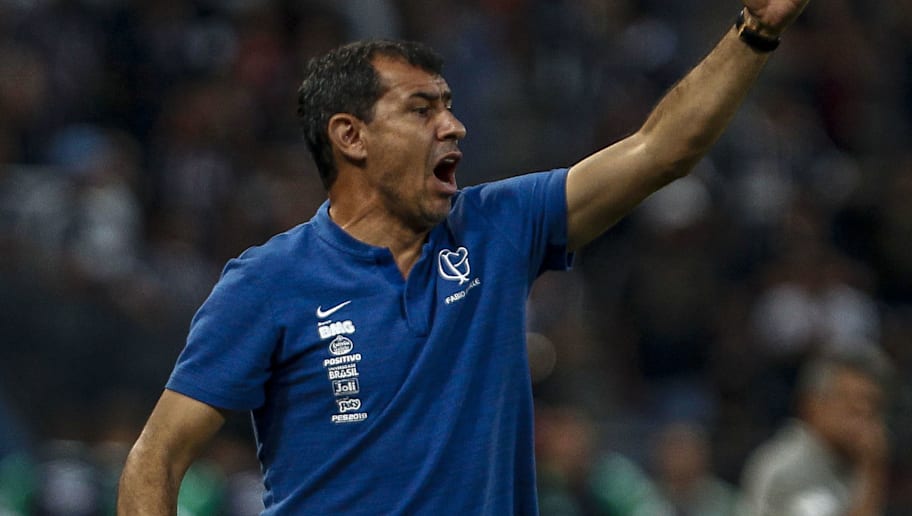 Mudanças: Corinthians se reapresenta com dupla campeã e despedidas em vista