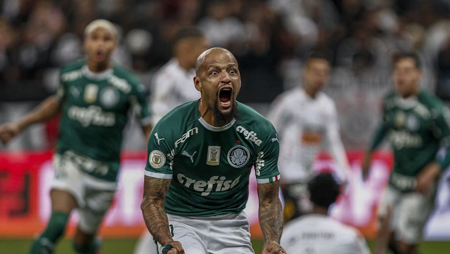 Comentarista da Fox cita 'ultimato' de Luxa e Felipe Melo dispara na web: 