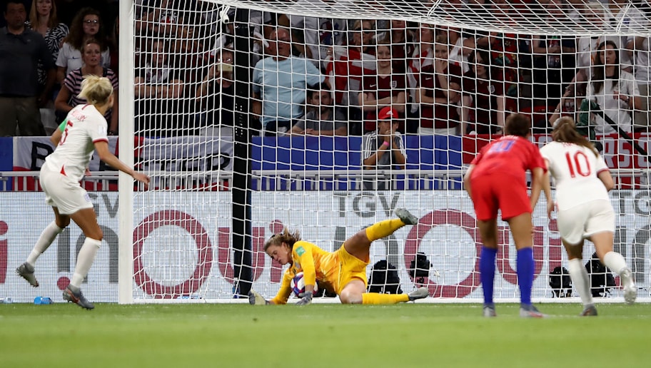 Alex Grimm / GettyImages Alyssa Naeher,Steph Houghton