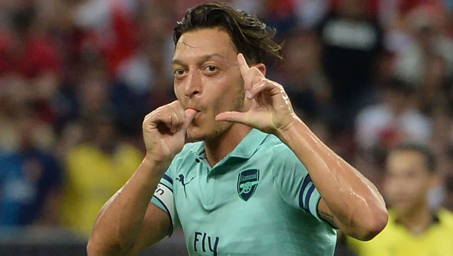 Neuer Sebut Pemain Jerman Menerima Pengunduran Diri Mesut ...