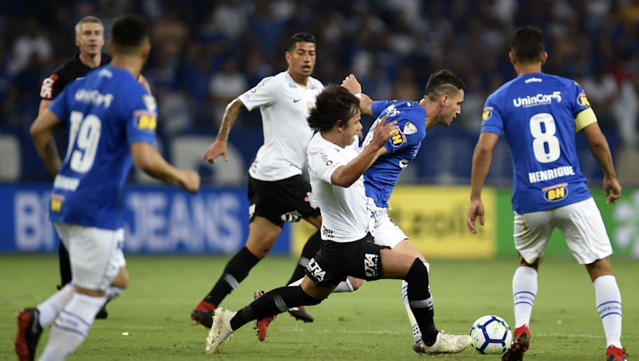 [ESPECIAL] Corinthians x Cruzeiro: Quem leva a melhor?