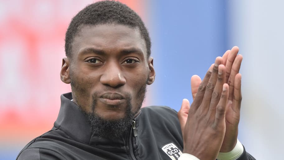 FBL-FRA-LIGUE1-ANGERS-LYON