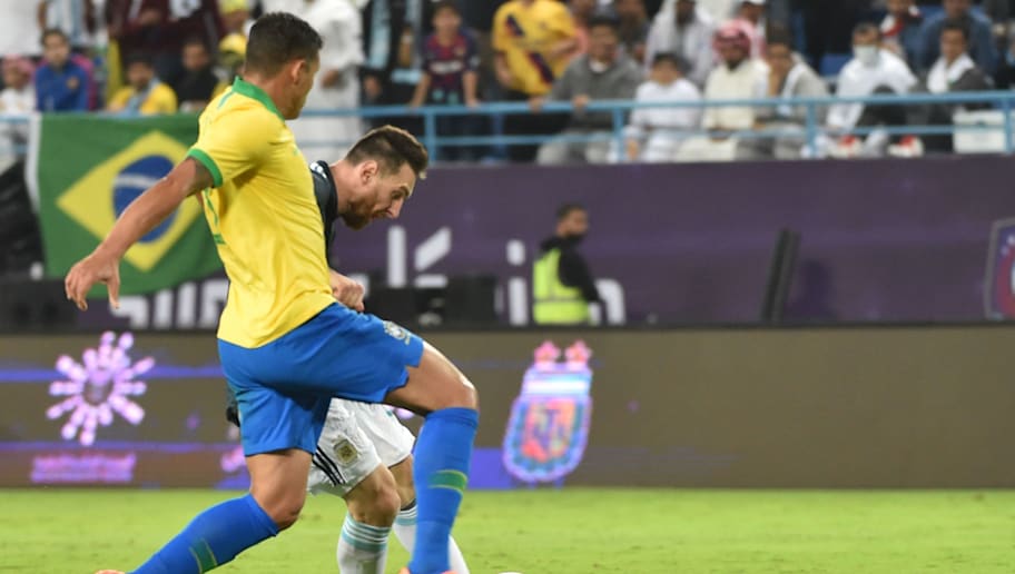 Thiago Silva Criticises Lionel Messi For Trying To Control Refereeing Decisions Ht Media