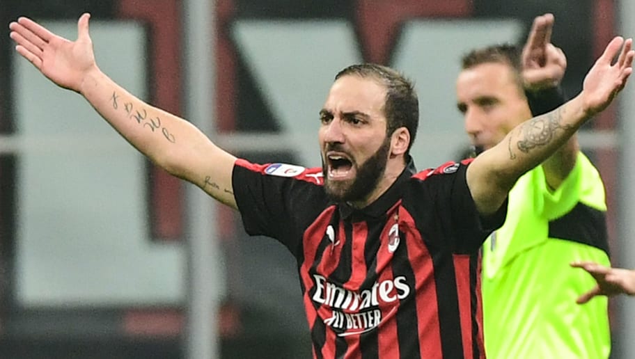 Ac Milan Set To Appeal Gonzalo Higuain S Two Match Suspension For Red Card In Juventus Defeat 90min