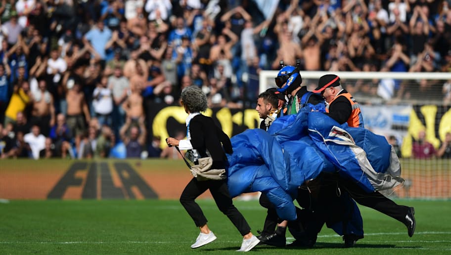 Man Who Parachuted Into Sassuolo vs Inter Game Claims He Didn't Realise