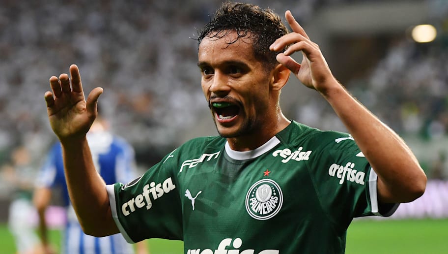 Scarpa retoma rotina de gols e pode voltar ao time do Palmeiras em clássico