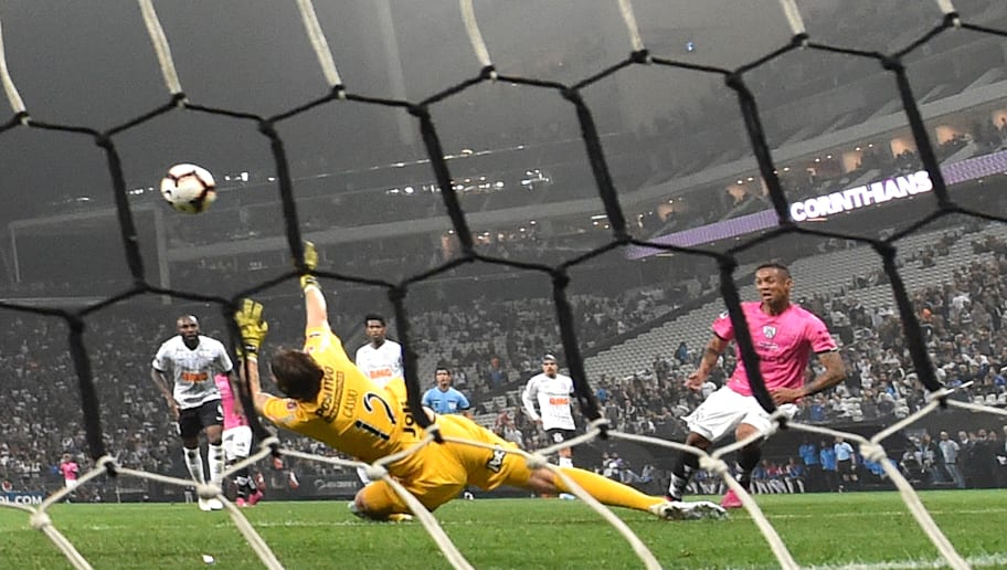 Multas de trânsito geraram cobranças milionárias ao IPTU do Corinthians