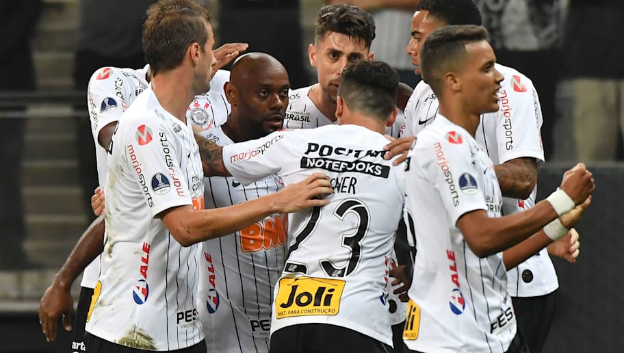 Corinthians divulga lista de relacionados contra o CSA
