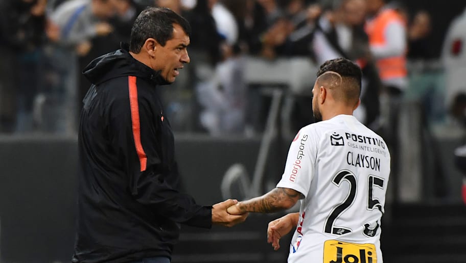 Carille estuda promover mudanças no time titular para duelo contra o Grêmio, no Sul