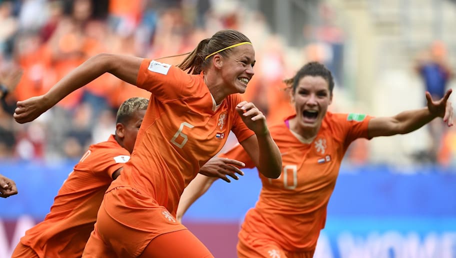 FRANCK FIFE / GettyImages FBL-WC-2019-WOMEN-MATCH33-NED-CAN