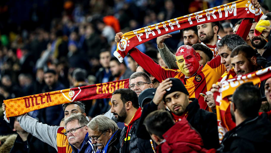 Galatasaray Taraftarlarindan Fener Ol Kampanyasiyla Ilgili Olay Hareket 90min
