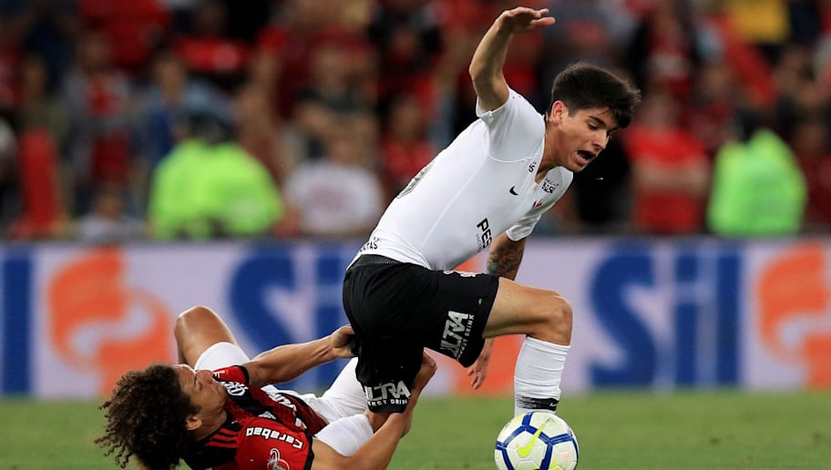 Sem ofertas, jogador 'escanteado' deve ganhar nova chance no Corinthians